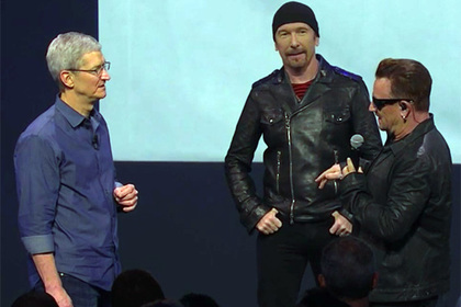 Глава Apple Тим Кук и U2